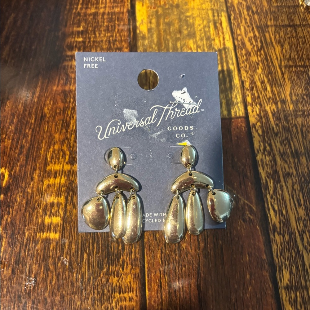 Universal Thread Gold Drop Earrings